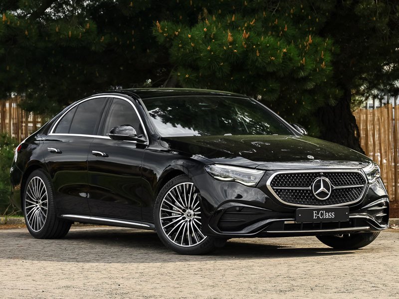 Berline Mercedes-Benz de prestige AURUM